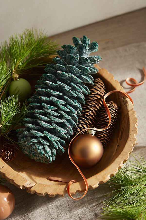 Pinecone Accents