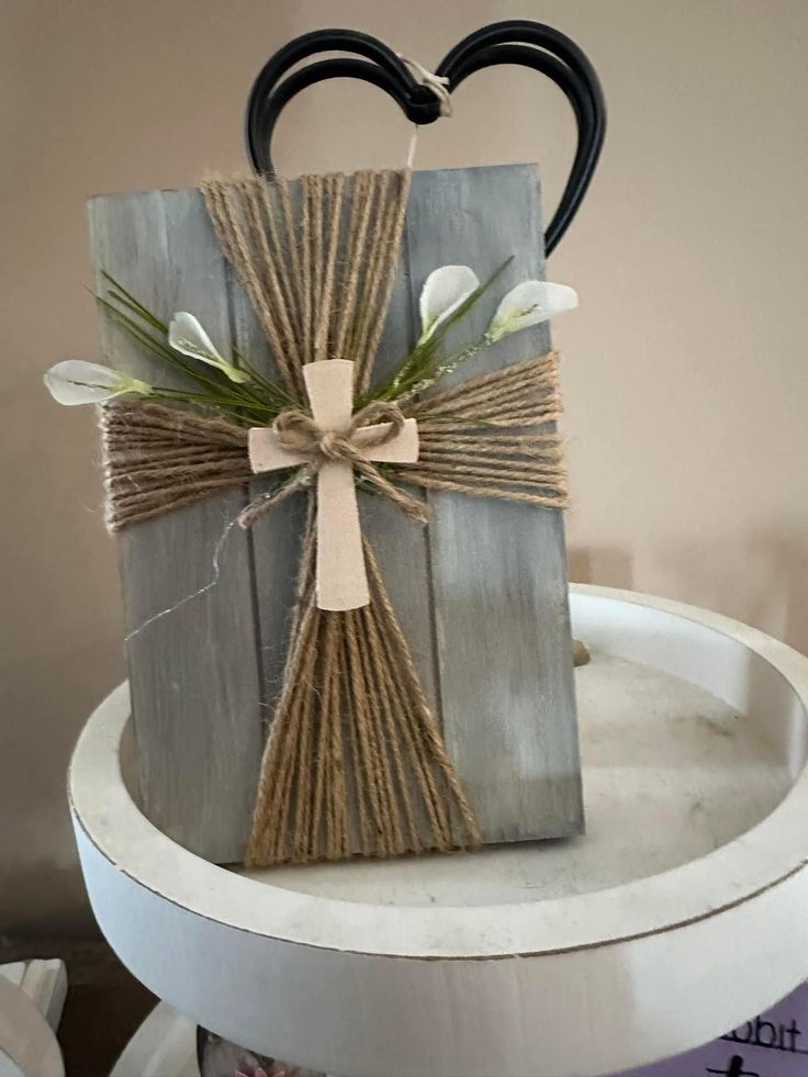 Yarn-Wrapped Crosses