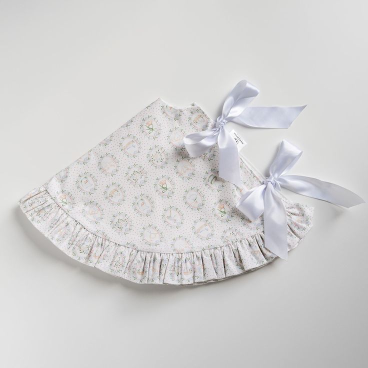 Ribbon Tree Skirt Bow