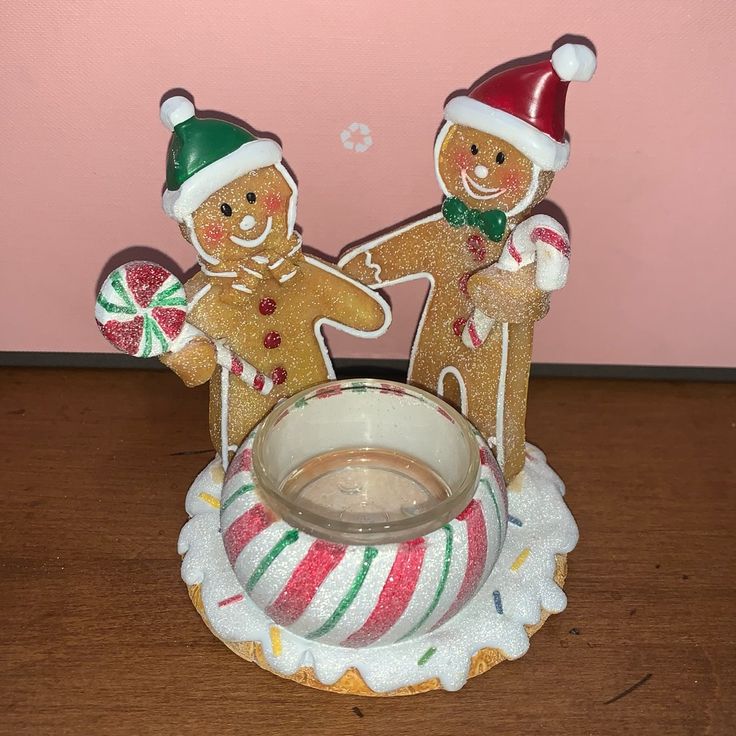 Gingerbread Cookie Candle Centerpiece