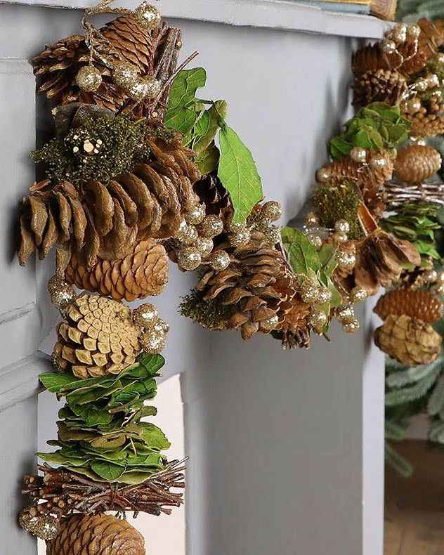 Acorn and Pinecone Garland