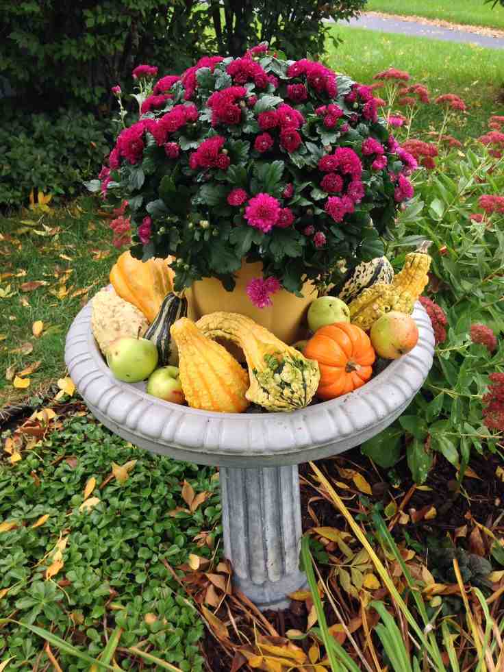 Pumpkin Birdbath Display
