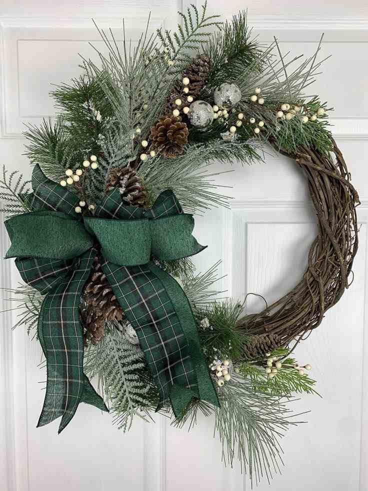 Evergreen Winter Warmth Wreath