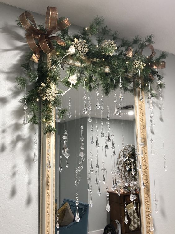 Radiant Mirror Garland Display