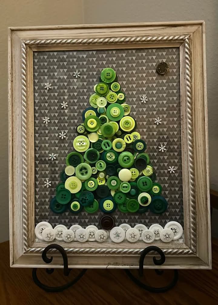 Button Christmas Trees