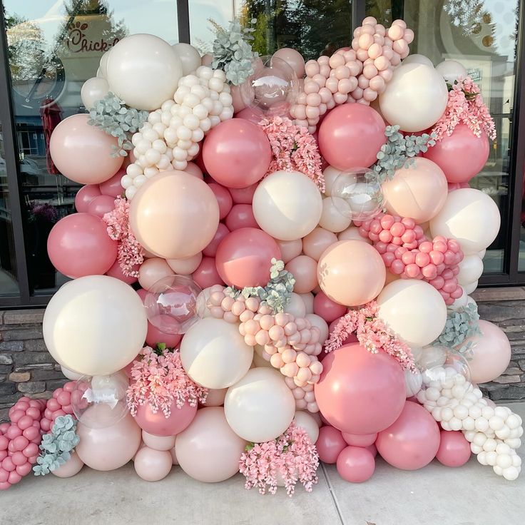 Statement Balloon Installations