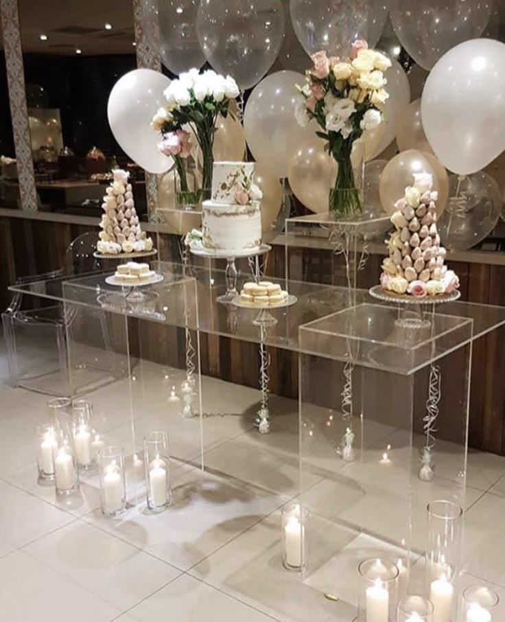 Acrylic Modern Cake Table