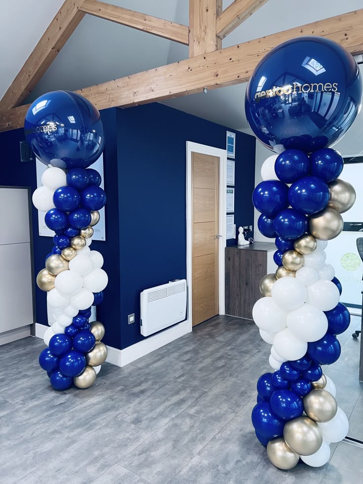 Balloon Column Entrance Decor