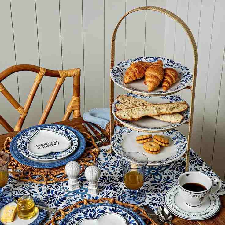 Breakfast Tray Style Table Setup