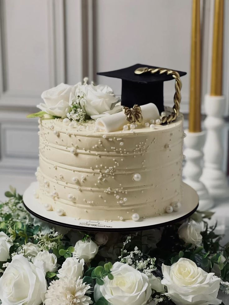 Minimal White and Gold Setup