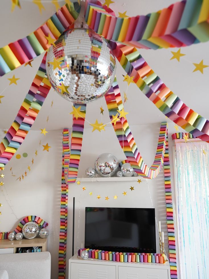 DIY Paper Garland Setup
