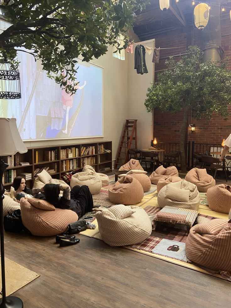 Relaxed Open Space Setup