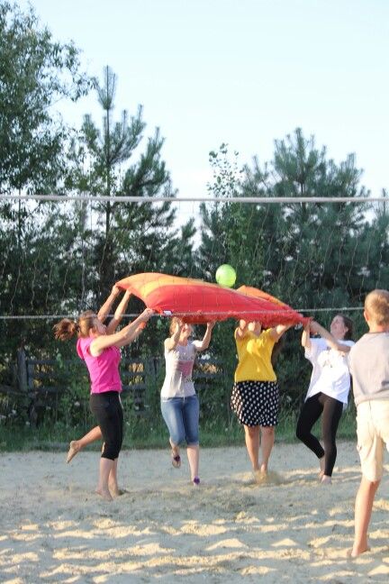 Balloon Volleyball