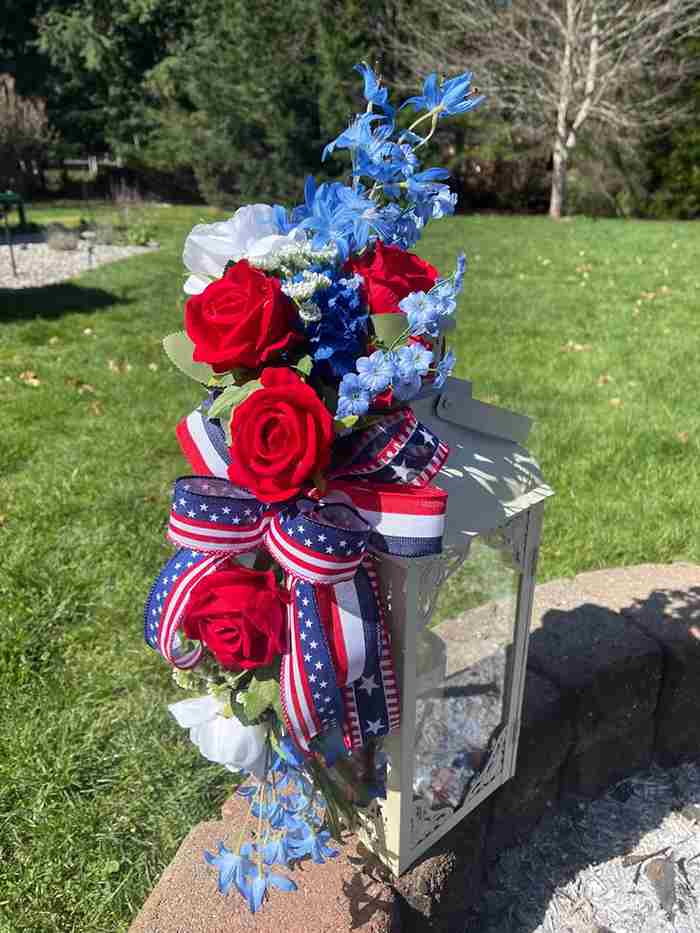 Cozy Patriotic Mason Jar Lanterns