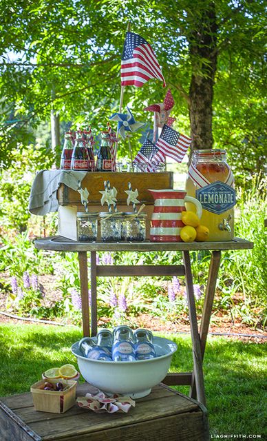 Patriotic Lemonade Stand Table
