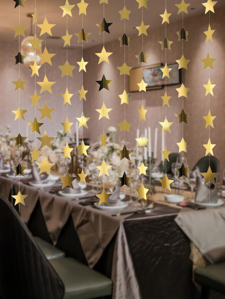 Star-Themed Hanging Decorations