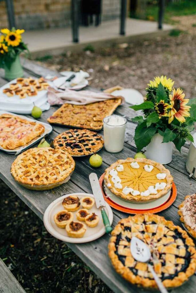 Backyard Pie Tasting Party
