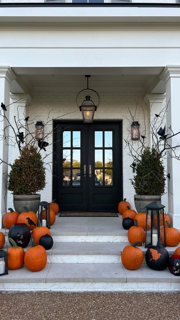 Crow-Themed Entryway Styling