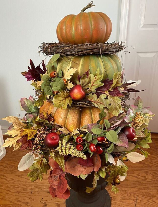 Layer Pumpkins Along the Center