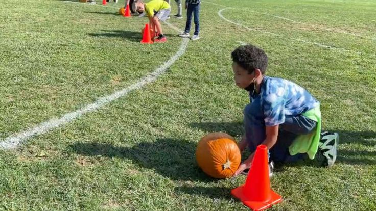 Play a Pumpkin Roll Race